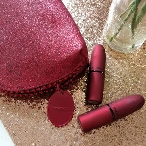 MAC KEEPSAKES VIVA GLAMOROUS VIVA GLAM COLLECTION